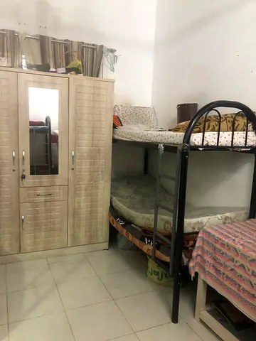 Bed Space Available for Indian  Pakistani Muslim