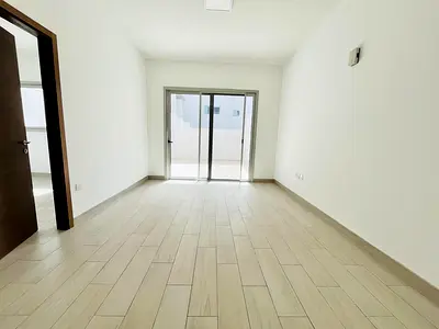 LUXURY LIVING LIVING SPACIOUS 1 BEDROOM APARTMENT WITH 2 BATHROOMS PARKING FREE ON PRIME LOCATION CONTACT US NOW