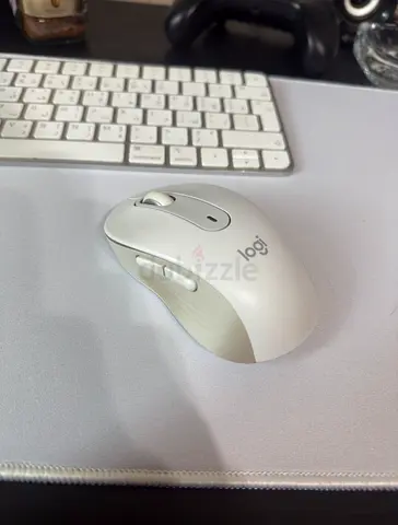 Logitech M650 Mouse