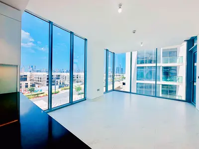 CORNER WITH BURJ VIEW | BRIGHT AND SPACIOUS