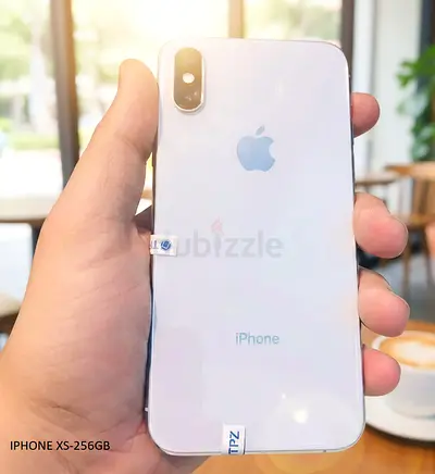 IPHONE XS 256-GB Excellent Condition