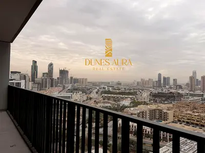Premium High-Floor 1BR | Balcony | Iconic Skyline Views