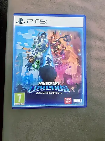 Minecraft Legends - Deluxe Edition (PS5) (Physical Copy)