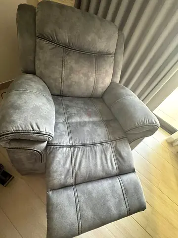 Selling Top quality Home Center recreener sofa 3+1