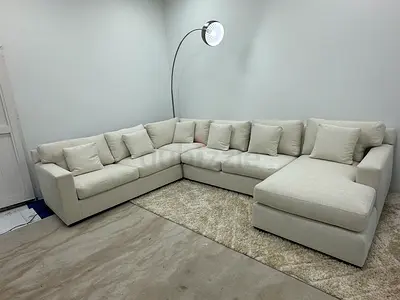 High quality beige color cratebarrel Ushape sofa