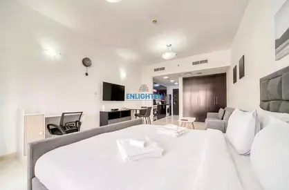 MODERN STUDIO | FURNISHED | BALCONY FACING POOL