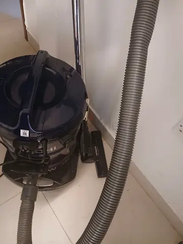 Powerful Vacuum Cleaner for Efficient Cleaning