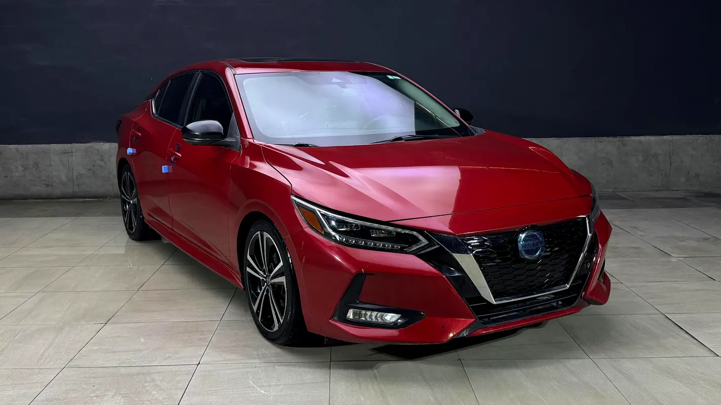 Nissan Sentra 2021 — photo 1 of 15