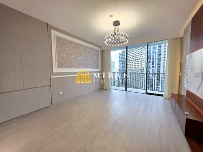 Brand New - Upgraded - Park View