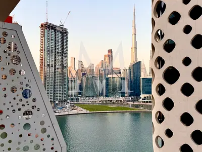 BURJ KHALIFA VIEW | LUXURIOUS | FULLY FURNISHED | UNFURNISHED