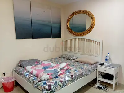 Executive master room for rent