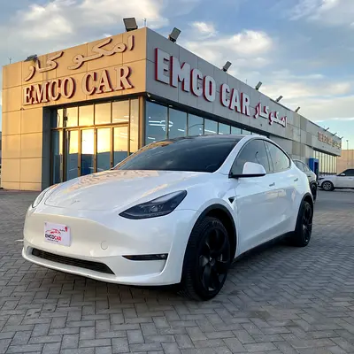 2024 Tesla Model Y Long Range - American Specs - Like New!