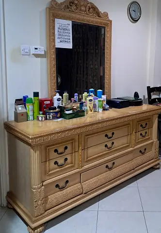 Elegant Wooden Dressers with Mirror and bed