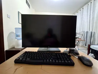 27-inch LED Monitor