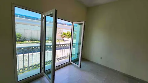 1 BED LARGE AVAILABLE