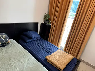 Available For 3 Person Room In Marina Near DMCC Metro