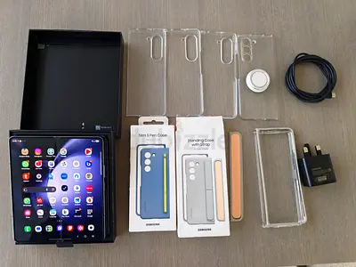 Samsung Galaxy Z Fold5 Blue with original box  accessories