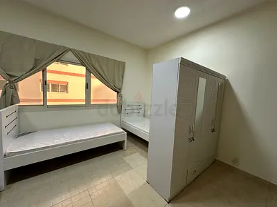 Ladies bed space Al Barsha 1 Mall of emirates.