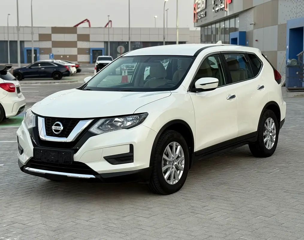 Nissan X-Trail 2021 — photo 1 of 13