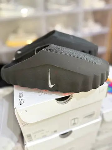 Nike mind 001 black size 38 or 7us
