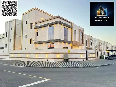 Corner villa on two streets, near the mosque. Land area 4350 sq ft. 7 master bedrooms and a roof terrace. Price includes registration and ownership fe