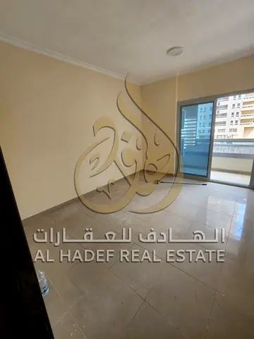 ✨ اسكن في أرقى واجهات الشارقة البحرية.. رفاهية واتساع في قلب منطقة الخان! ✨ هل تبحث عن السكن الذي يجمع بين الموقع الاستراتيجي والراحة العائلية الفائق