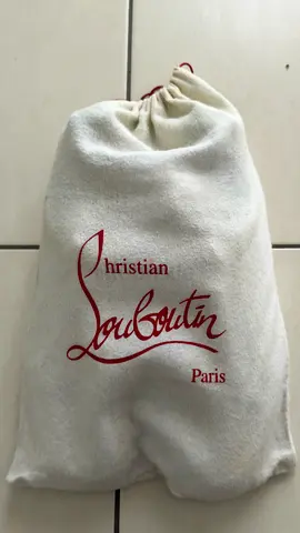 ❗️URGENT SALE❗️Authentic CHRISTIAN LOUBOUTIN MENS SNEAKER