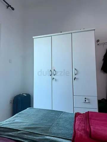 2 pic 3 doors White Wardrobe for Sale