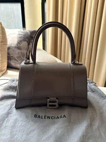 Balenciaga Hourglass Bag Grey – Good Condition – negotiable price