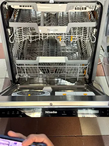 Miele built in dishwasher auto dose 7000 series