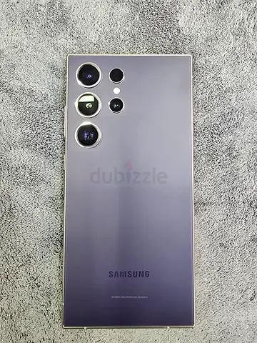 Samsung smartphone - Purple back, good condition