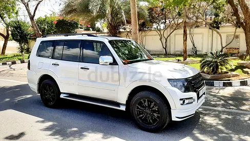 Mitsubishi Pajero 3.8 Top 2020 Model No1 Option Fully Automatic GCC Family Used Urgent Sale
