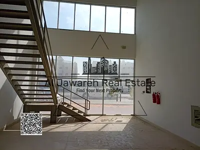محل للايجار ميزانين  في المويهات3  بعجمان