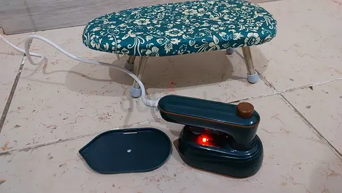 Compact Portable Handheld Steamer