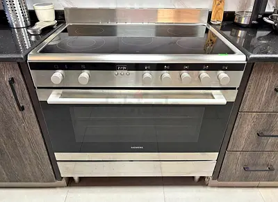 Siemens New Model Full Electric Ceramic Cooker Range..90Cm