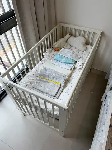 Baby crib ikea