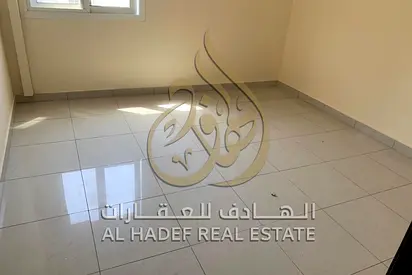 شقة غرفة وصالة للإيجار في النباعة الشارقة | تكييف سبليت + غاز مركزي | مطبخ واسع | باركن مجاني | 28,000 درهم