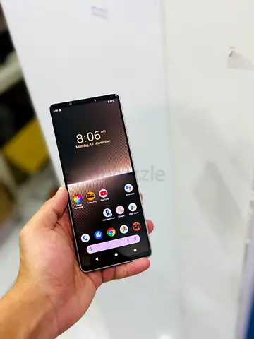 Experia 1 Mark 4 like new condition