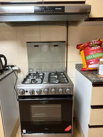 4 burner stove