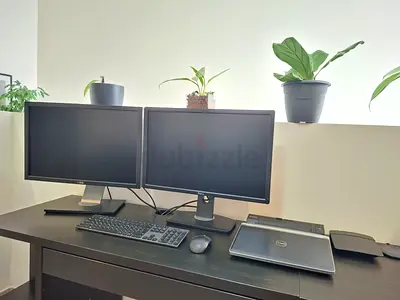 Dual Monitor Setup with Laptop Station