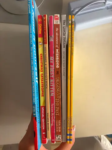 Bundle of 8 childrens books — early readers, short story books