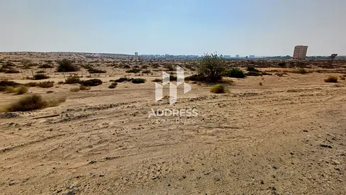 للبيع أرض سكنية في بليدة 2 بموقع استراتيجي جداً، قريبة من الحديقة وعلى مقربة مباشرة من الشارع الرئيسي، مما يجعلها خيار مثالي للسكن والاستثمار!