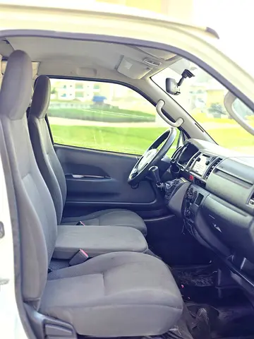2020 Toyota HIACE 照片 9