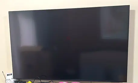 Samsung Smart 65” TV