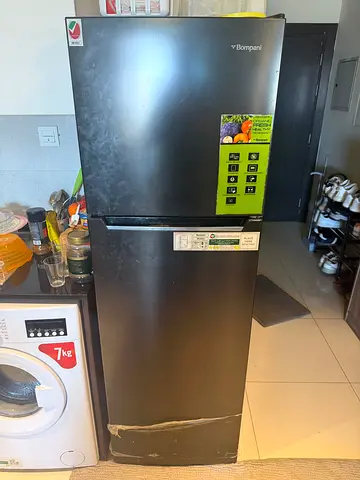 Refrigerator