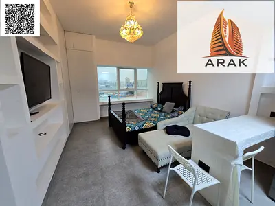 ستوديو مفروش بإطلالة بحرية كاملة – أبراج أورينت تاور 🌊  📍 الموقع: أبراج أورينت – عجمان موقع مميز قريب من جميع الخدمات، مع سهولة الوصول إلى الشارقة و