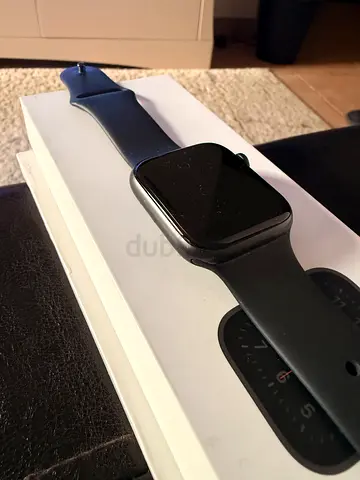 Apple Watch SE 44mm – Used but rarely