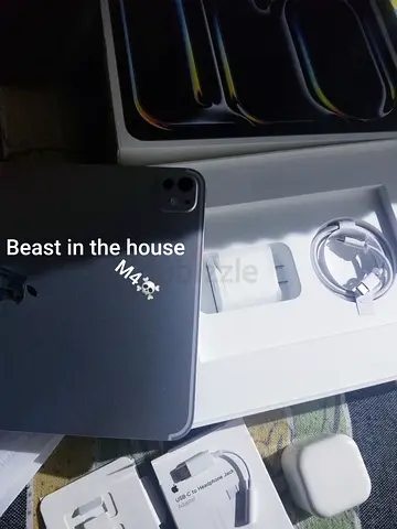 Apple iPad Pro with Accessories