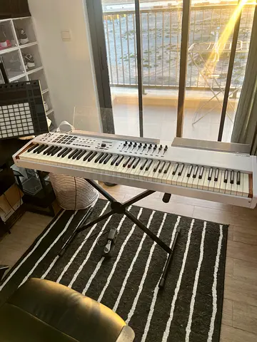 Arturia Keylab 88 MK2 MIDI Keyboard