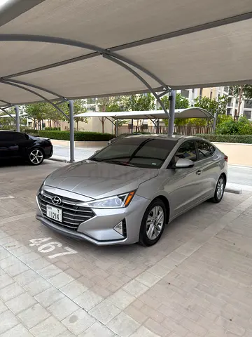 2020 elentra lady owned